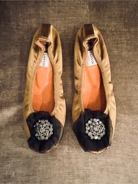 Lanvin Olive Green Satin Ballet Flats EU 38 with Floral Detail